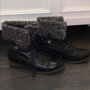 Black sweater Steve Madden combat boots